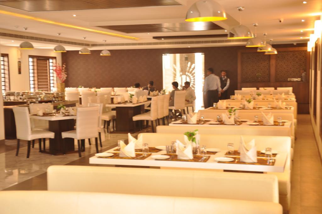 The Taj Vilas Agra  Zewnętrze zdjęcie